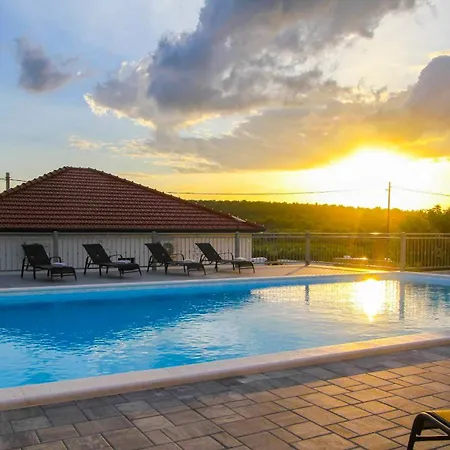 Villa Effort Skradin - Sibenik