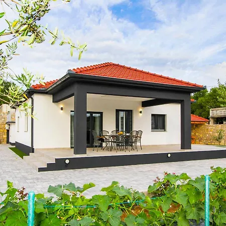 Villa Effort Skradin - Sibenik