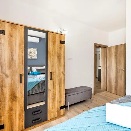 Effort In Skradin - Sibenik *