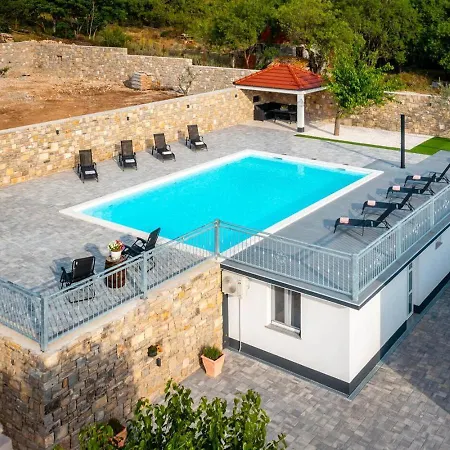 Villa Villa Effort Skradin - Sibenik *